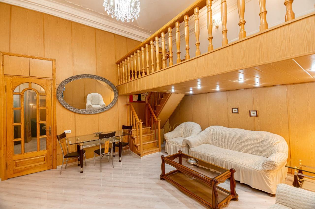 טביליסי Rustaveli Downtown Aparthotel מראה חיצוני תמונה